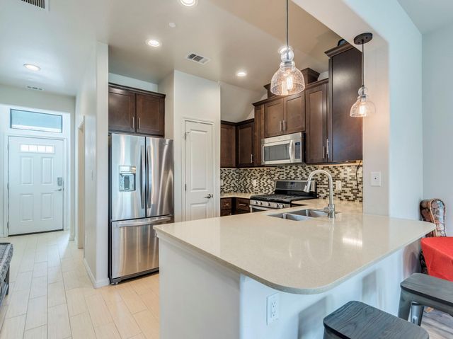 124 Cumberland RD 401, Austin, TX 78704