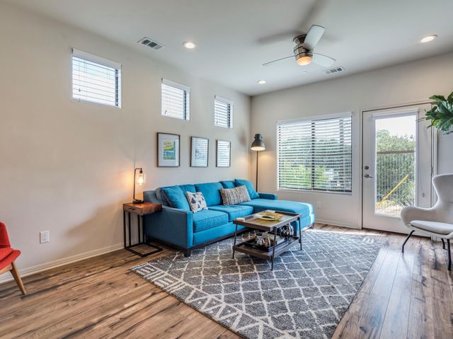 124 Cumberland RD 401, Austin, TX 78704
