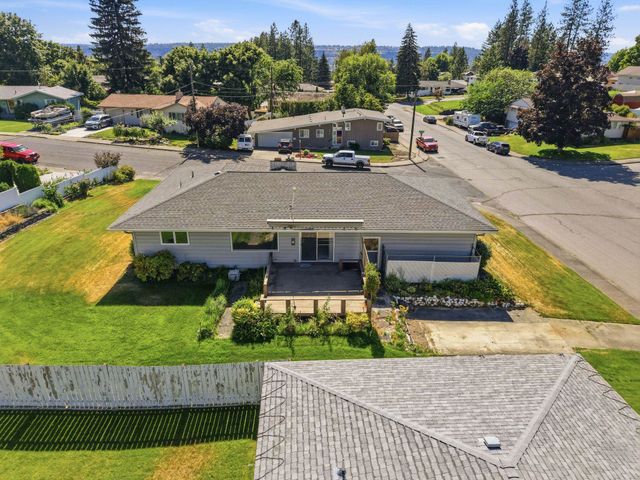 6414 N Fleming St, Spokane, WA 99208