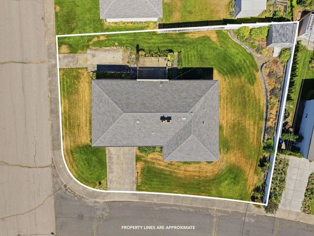 6414 N Fleming St, Spokane, WA 99208