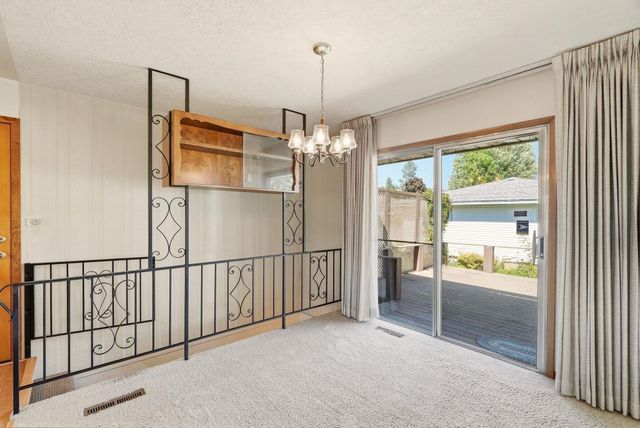 6414 N Fleming St, Spokane, WA 99208