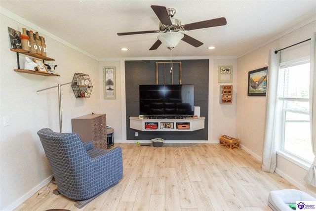 2482 Lake Road, Radcliff, KY 40160