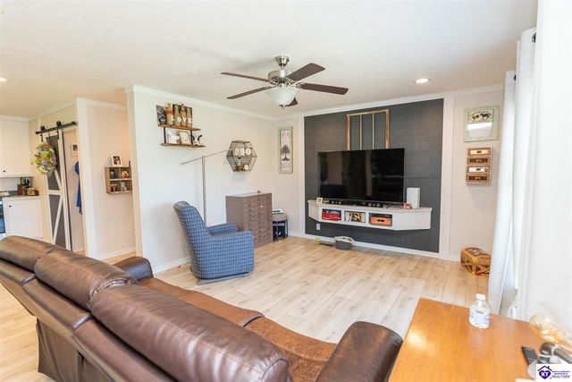 2482 Lake Road, Radcliff, KY 40160