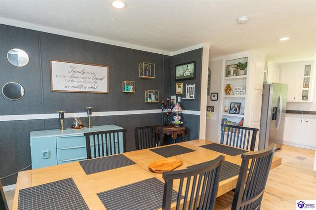 2482 Lake Road, Radcliff, KY 40160