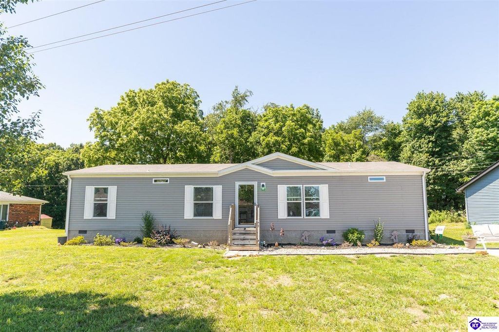 2482 Lake Road, Radcliff, KY 40160
