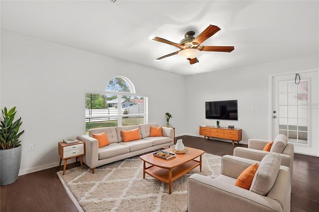 2209 JENNAH CIRCLE, Eustis, FL 32726