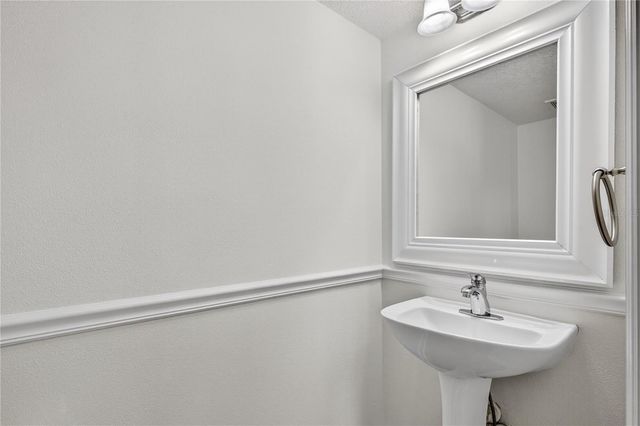 2209 JENNAH CIRCLE, Eustis, FL 32726