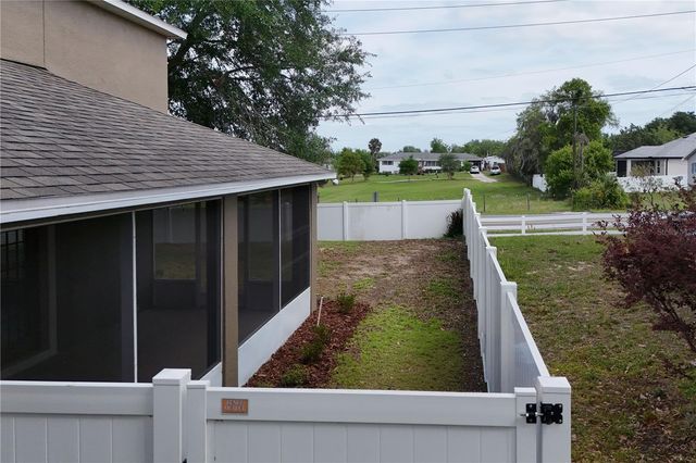 2209 JENNAH CIRCLE, Eustis, FL 32726