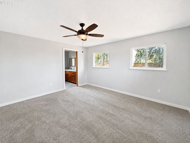 2145 Se 141ST Ave, Portland, OR 97233