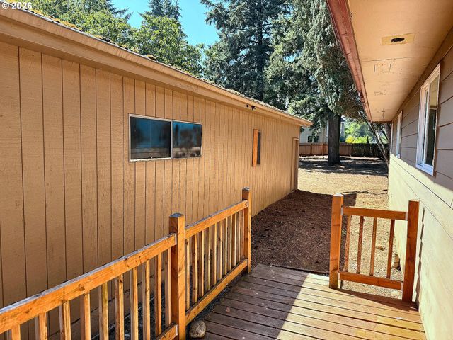 2145 Se 141ST Ave, Portland, OR 97233