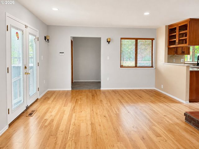 2145 Se 141ST Ave, Portland, OR 97233