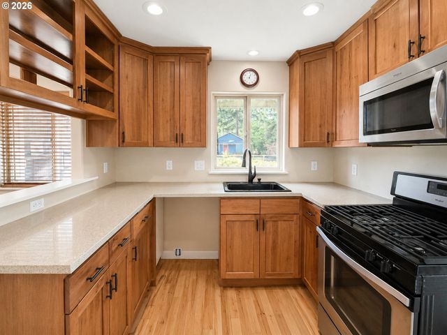 2145 Se 141ST Ave, Portland, OR 97233