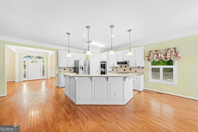 166 Knox Circle, Lavonia, GA 30553