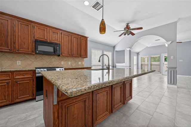 26107 Lillian Springs, Spring, TX 77373