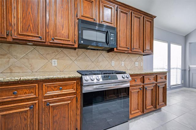 26107 Lillian Springs, Spring, TX 77373