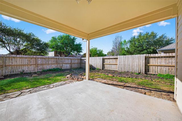 26107 Lillian Springs, Spring, TX 77373