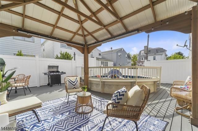 96 West 8th Street, Bayonne City, NJ 07002