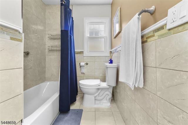 96 West 8th Street, Bayonne City, NJ 07002