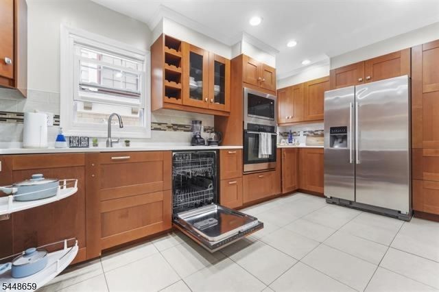 96 West 8th Street, Bayonne City, NJ 07002