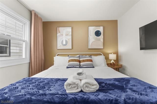 96 West 8th Street, Bayonne City, NJ 07002
