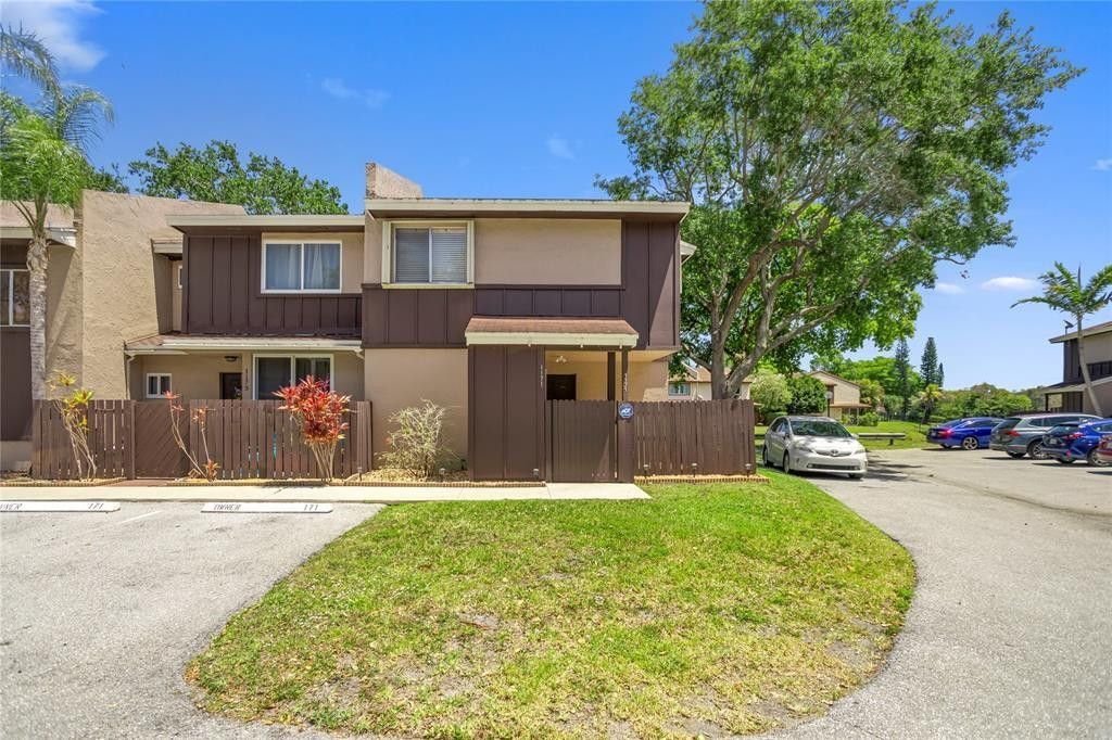1171 Sussex Drive, North Lauderdale, FL 33068