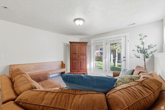 1094 E QUARRY VIEW WAY WAY, Sandy, UT 84094
