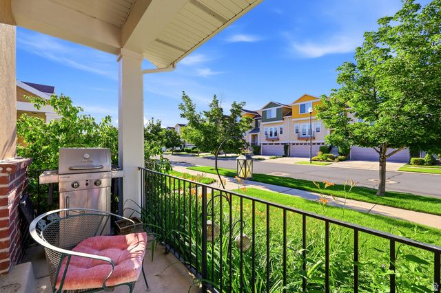 1094 E QUARRY VIEW WAY WAY, Sandy, UT 84094