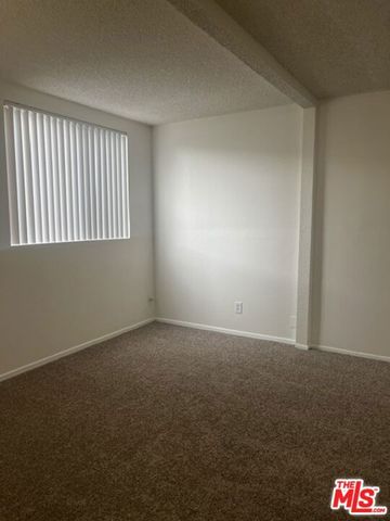 10540 Balboa Boulevard 117, Granada Hills (los Angeles), CA 91344