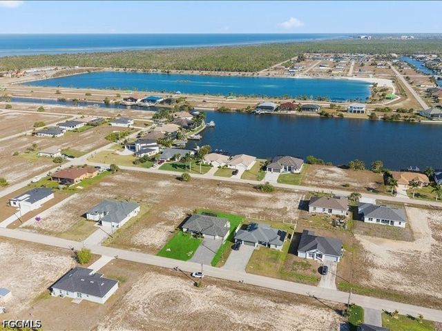 4317 NW 34th LN, Cape Coral, FL 33993