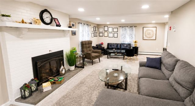 424 Buxton Street, North Smithfield, RI 02896