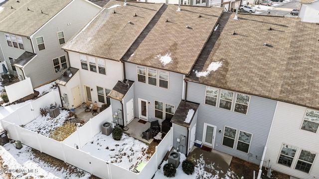 12 E Willow Trace Way, Clayton, NC 27527