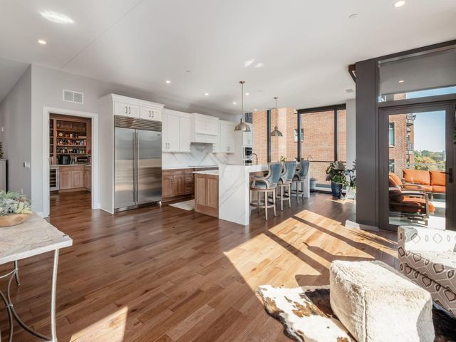 225 John H McConnell Boulevard, 407, Columbus, OH 43215