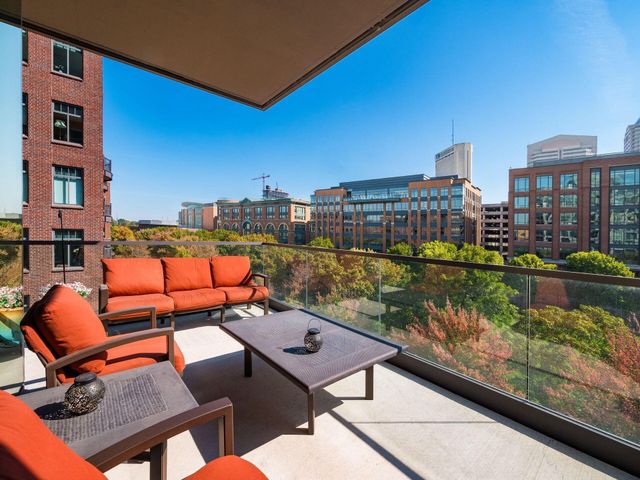 225 John H McConnell Boulevard, 407, Columbus, OH 43215