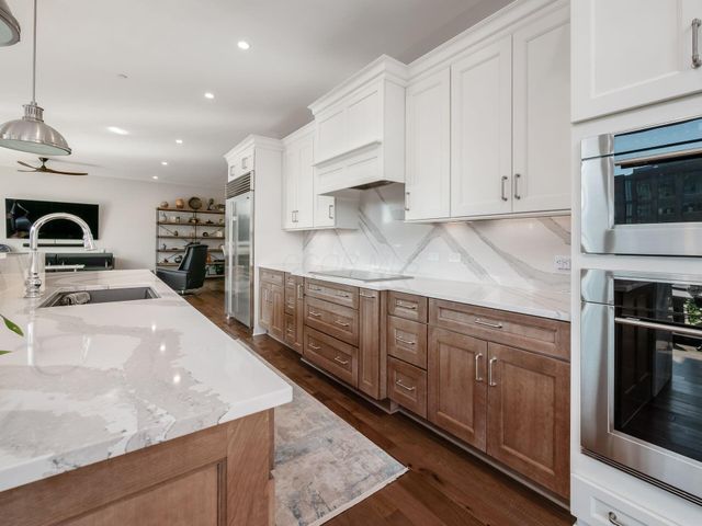 225 John H McConnell Boulevard, 407, Columbus, OH 43215