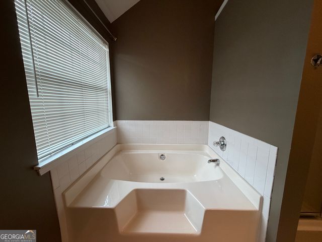 829 Kendall Park Drive, Winder, GA 30680