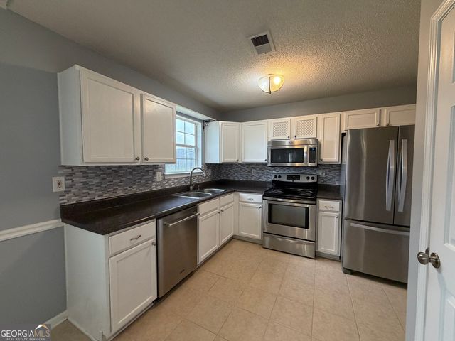 829 Kendall Park Drive, Winder, GA 30680