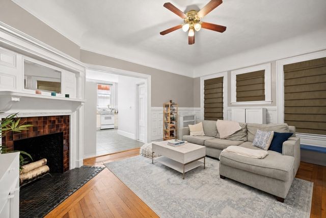 259 Beacon Street 23, Boston, MA 02116