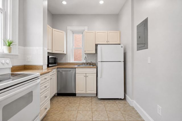259 Beacon Street 23, Boston, MA 02116