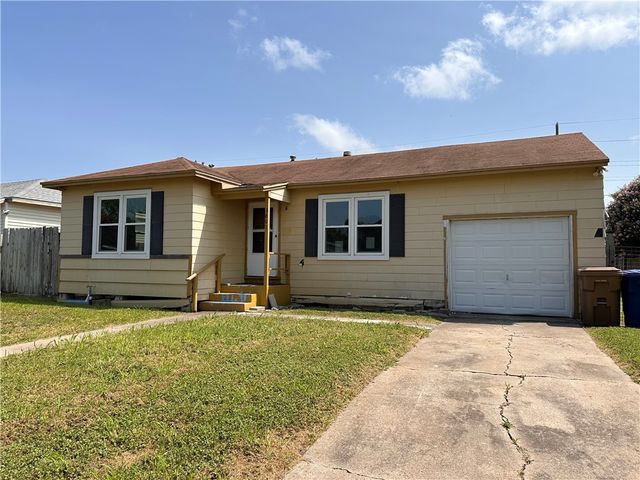 3801 Chestnut St, Corpus Christi, TX 78411