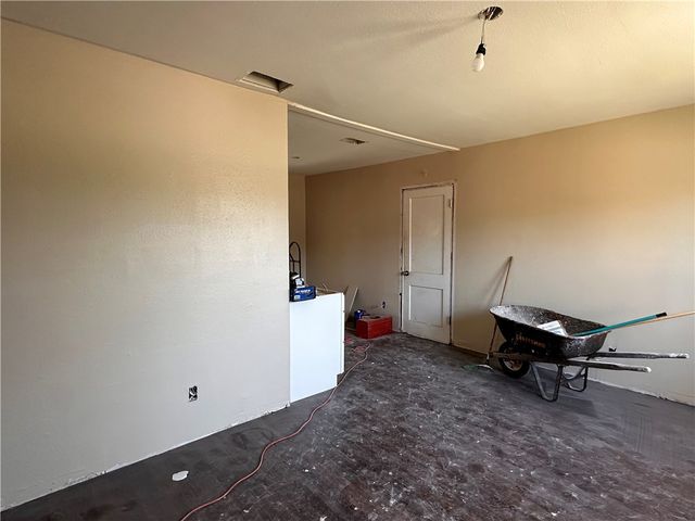3801 Chestnut St, Corpus Christi, TX 78411