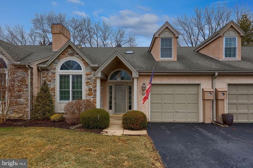 147 GREENVIEW DR, Lancaster, PA 17601