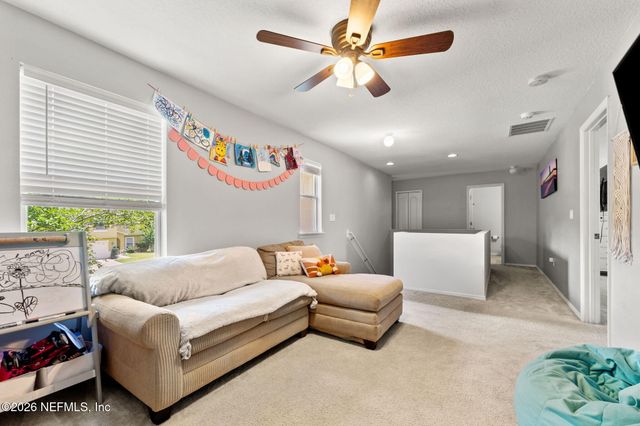 11768 SILVER HILL Drive, Jacksonville, FL 32218