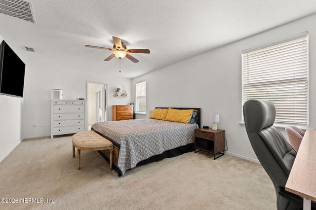 11768 SILVER HILL Drive, Jacksonville, FL 32218