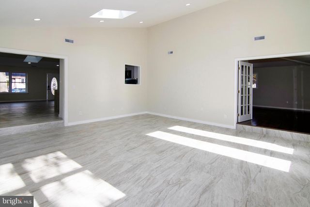 20 SUGAR BUSH DR, Sicklerville, NJ 08081