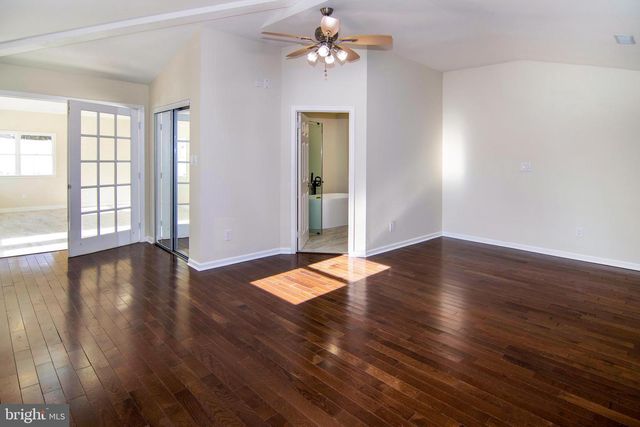 20 SUGAR BUSH DR, Sicklerville, NJ 08081