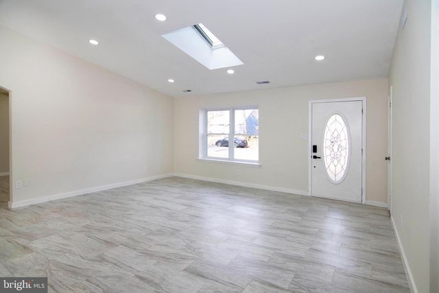 20 SUGAR BUSH DR, Sicklerville, NJ 08081