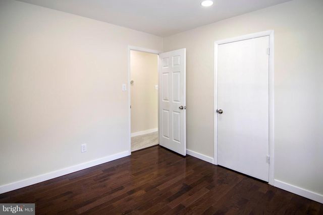 20 SUGAR BUSH DR, Sicklerville, NJ 08081