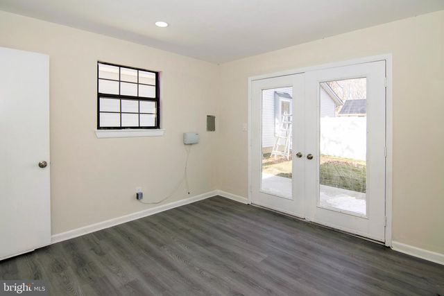 20 SUGAR BUSH DR, Sicklerville, NJ 08081