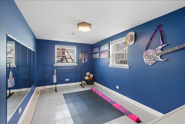 8154 N Root Court, Niles, IL 60714