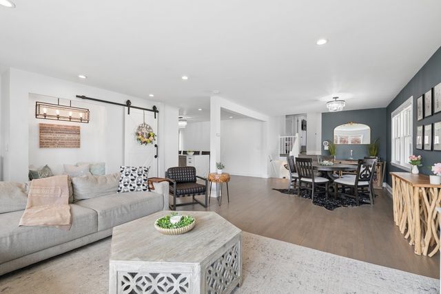 8154 N Root Court, Niles, IL 60714